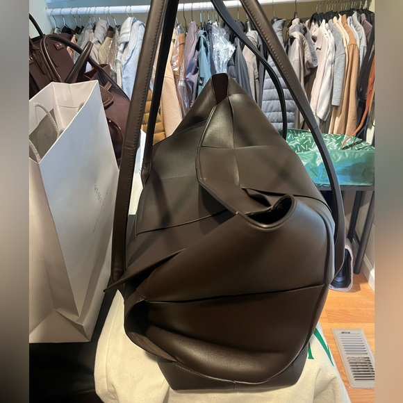 Bottega Veneta Duffle - Picture 4 of 15